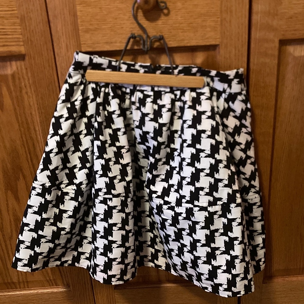 EXPRESS Houndstooth Skirt